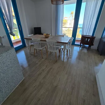 Daire Ocean Views. Flat 3 Bedrooms. *