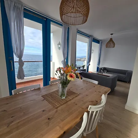 Ocean Views. Flat 3 Bedrooms. Daire *