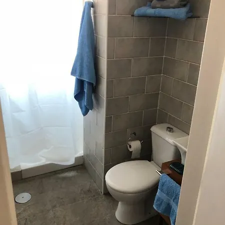 Ocean Views. Flat 3 Bedrooms. *