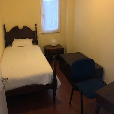 Ocean Views. Flat 3 Bedrooms. *